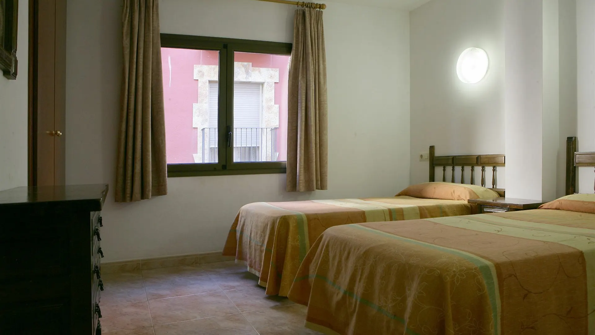Apartaments Rosa Clara 滨海略雷特 0*,
